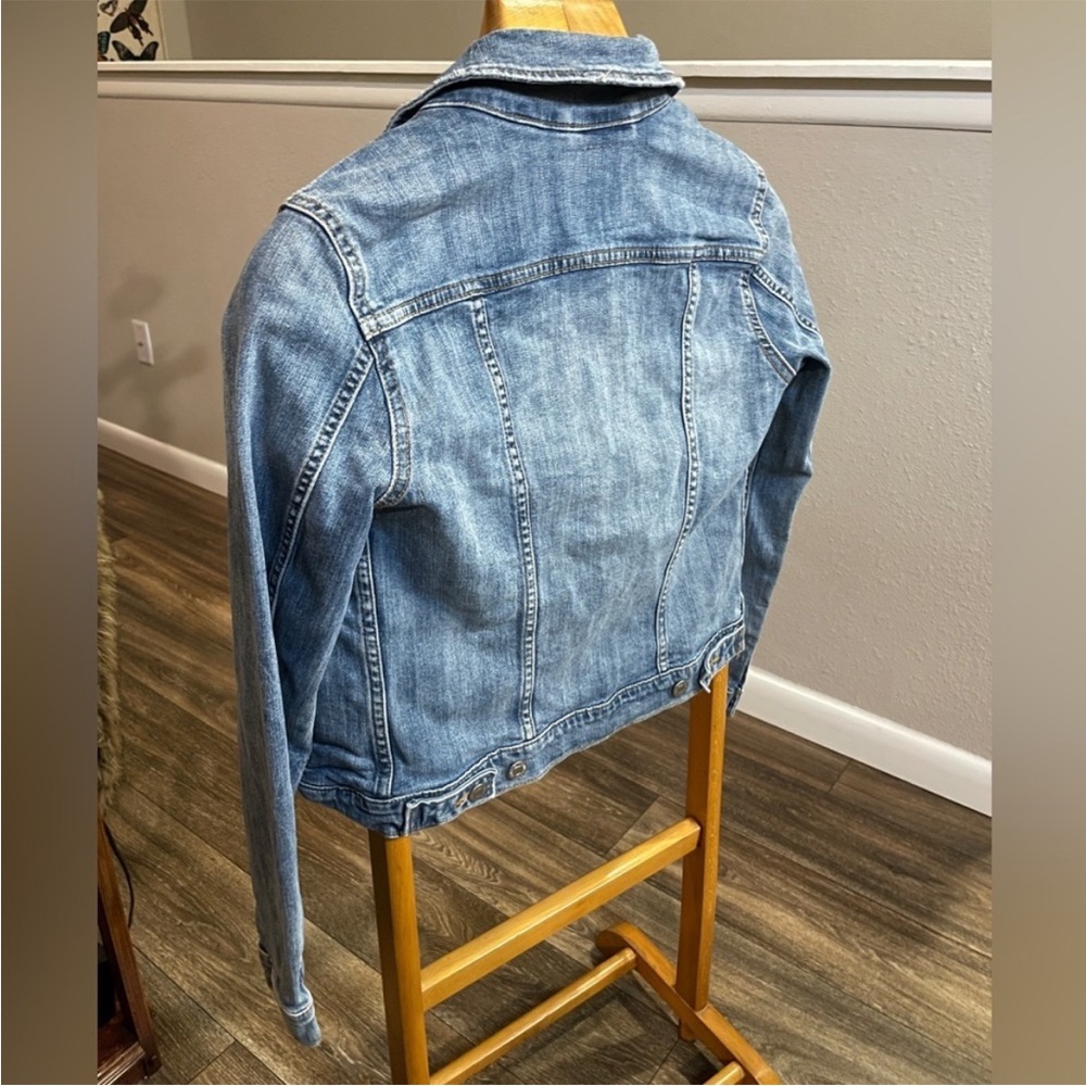 Levi’s Original Trucker Denim Jacket Women’s Small Classic Blue Wash - Picture 2 of 14